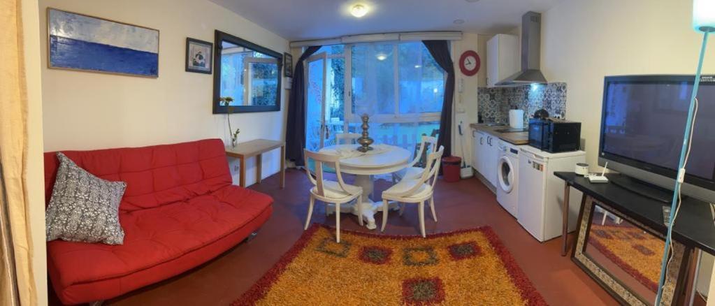 Apartamento Abierto Con Patio Matadepera Zewnętrze zdjęcie